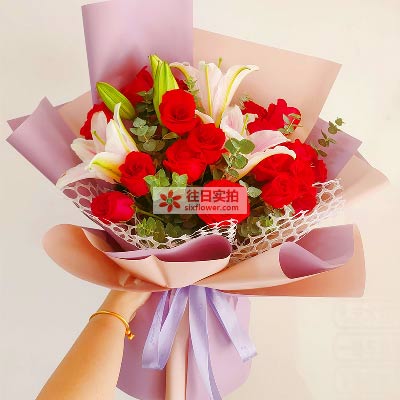 贵阳18朵红玫瑰百合，真情相守一生